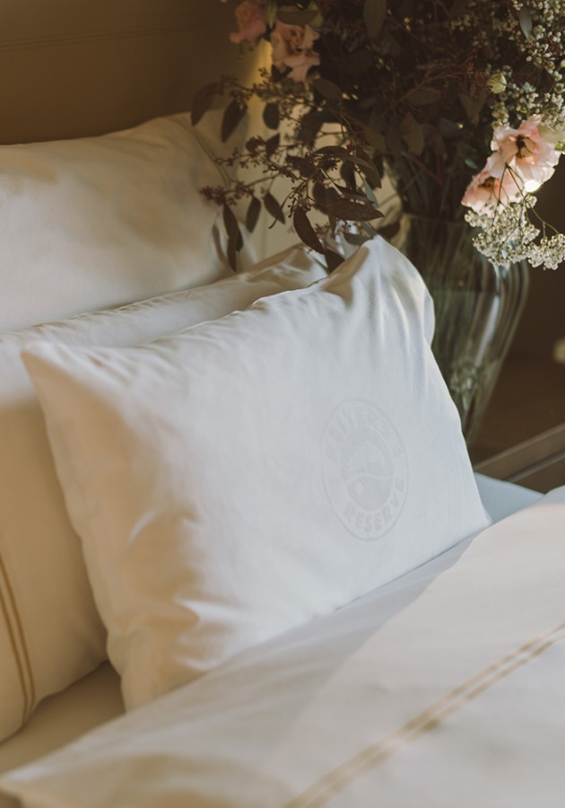 Hotel Reiters Supreme - Single room bed linen details