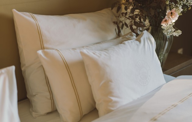 Hotel Reiters Supreme - Single room bed linen details
